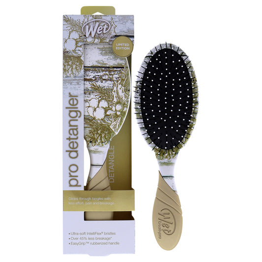 Pro Detangler Winter Frost Brush - Season Greetings by Wet Brush for Women - 1 Pc Hair Brush (Limited Edition)